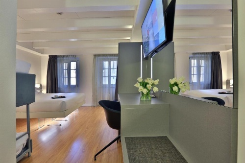 Urban Hotel Design image 22