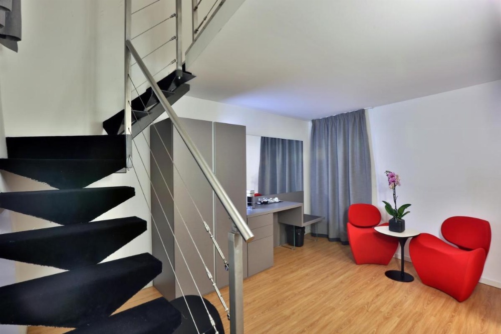 Urban Hotel Design Image 30